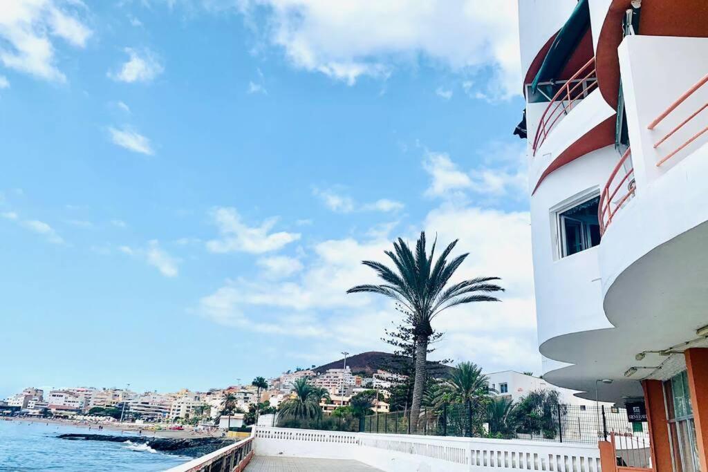 Apartament Theatre Box: Ocean Balcony & Stairs To The Sea Arona  Zewnętrze zdjęcie